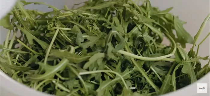 Салат с семгой, картофелем и рукколой - рецепт от Константина Ивлева