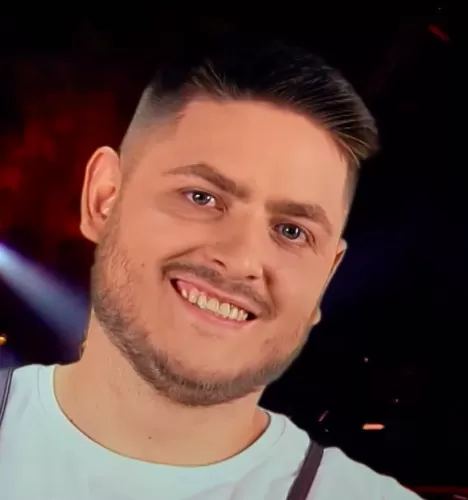 Игорь Балдыков — Бренд-шеф, участник шоу «Молодые ножи» с Ивлевым Игорь Балдыков — участник шоу «Молодые ножи» с Ивлевым