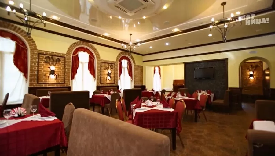 Почему Петров двор?