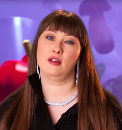 Евгения Голубева — Библиотекарь , участник шоу «Битва шефов» с Ивлевым Евгения Голубева — участник шоу «Битва шефов» с Ивлевым