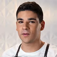 Дмитрий Амирасланов — участник шоу  «Молодые ножи» с Ивлевым