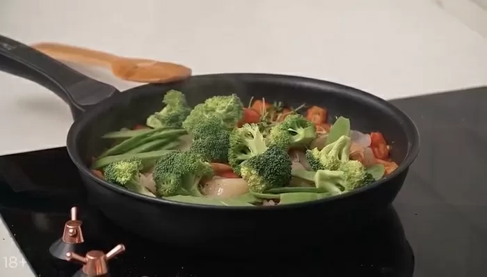 Рагу из морепродуктов - рецепт от Константина Ивлева