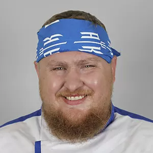 Иван Кулаков — участник шоу  «Молодые ножи» с Ивлевым