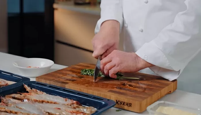 Королевские креветки в духовке - рецепт от Константина Ивлева