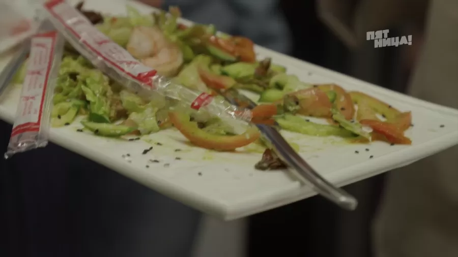 Справилось ли заведение Room Cafe с полной посадкой?