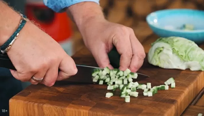 Шаурма с креветками и кальмарами - рецепт от Константина Ивлева