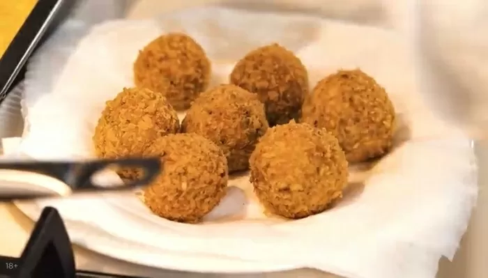Картофельные шарики с сыром - рецепт от Константина Ивлева