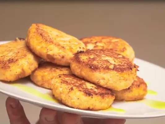 Крабовые котлеты - рецепт от Константина Ивлева