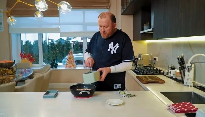 Маринованные шампиноны - рецепт от Константина Ивлева