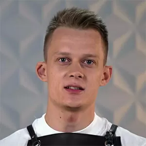 Артур Дудинский — , участник шоу «Молодые ножи» с Ивлевым Артур Дудинский — участник шоу «Молодые ножи» с Ивлевым