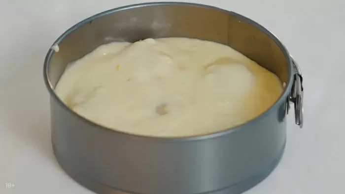 Пирог с грушей и миндалем - рецепт от Константина Ивлева