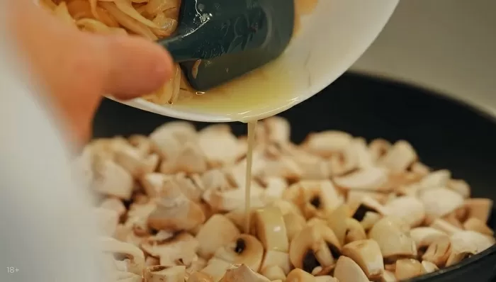 Бефстроганов в дачном стиле - рецепт от Константина Ивлева