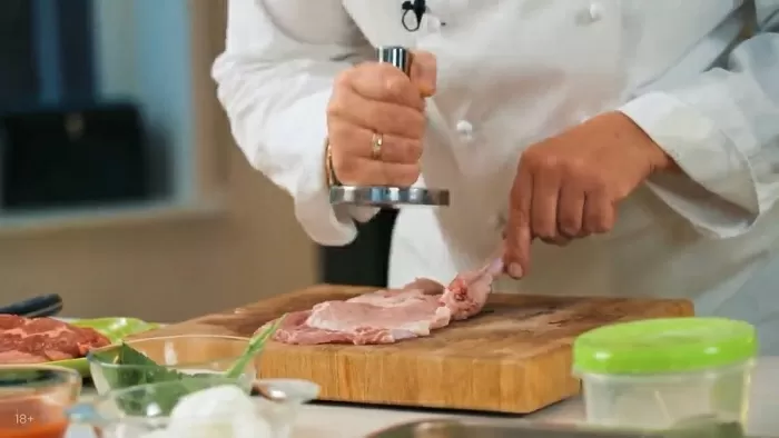 Шницель на кости - рецепт от Константина Ивлева