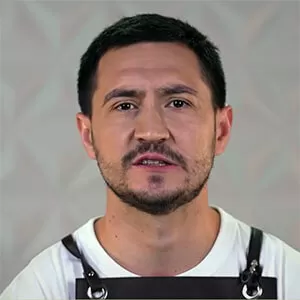 Артем Лаптев — , участник шоу «Молодые ножи» с Ивлевым Артем Лаптев — участник шоу «Молодые ножи» с Ивлевым