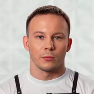 Константин Кленков — , участник шоу «Молодые ножи» с Ивлевым Константин Кленков — участник шоу «Молодые ножи» с Ивлевым