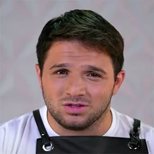 Малхаз Докидзе — , участник шоу «Молодые ножи» с Ивлевым Малхаз Докидзе — участник шоу «Молодые ножи» с Ивлевым