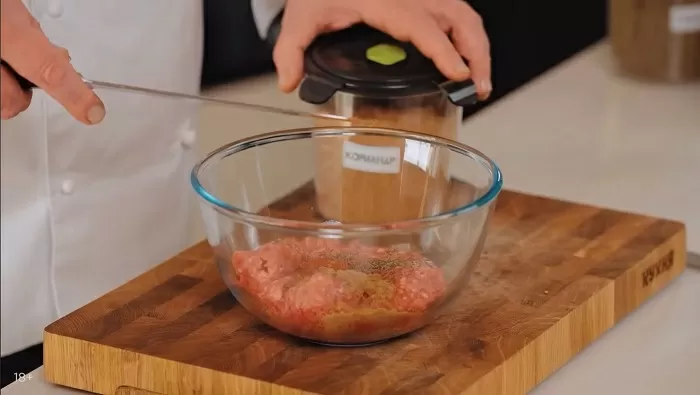 Запеченные баклажаны с фаршем - рецепт от Константина Ивлева