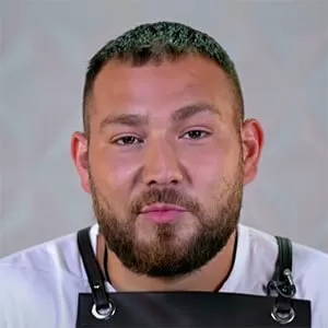 Адель Ахметов — , участник шоу «Молодые ножи» с Ивлевым Адель Ахметов — участник шоу «Молодые ножи» с Ивлевым