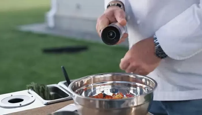 Копченая форель - рецепт от Константина Ивлева