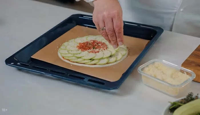 Пирог с кабачками и сыром - рецепт от Константина Ивлева