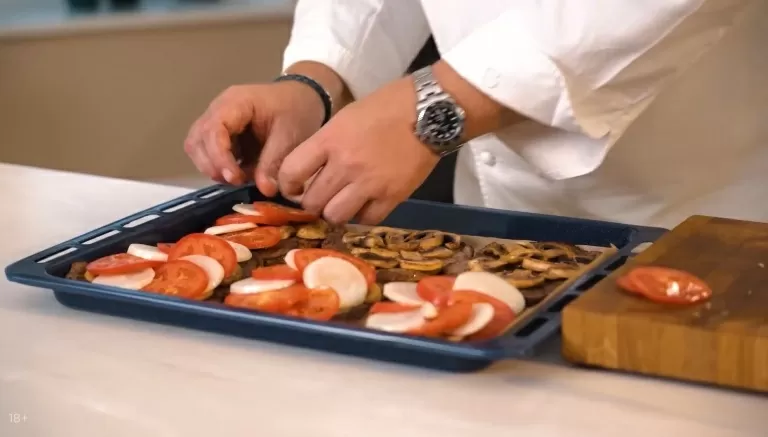 Мясо по-Французски - рецепт от Константина Ивлева