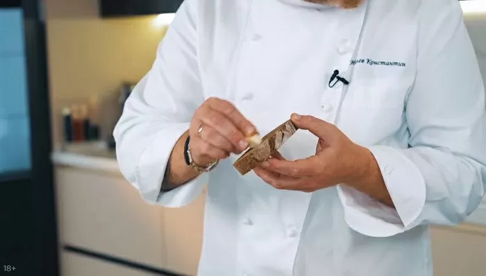 Сэндвич с лососем и авокадо - рецепт от Константина Ивлева