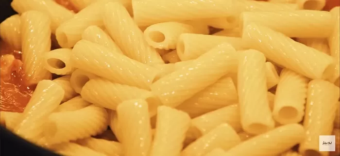 Паста Арабьята с креветками - рецепт от Константина Ивлева