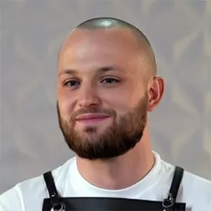 Юрий Королев — , участник шоу «Молодые ножи» с Ивлевым Юрий Королев — участник шоу «Молодые ножи» с Ивлевым