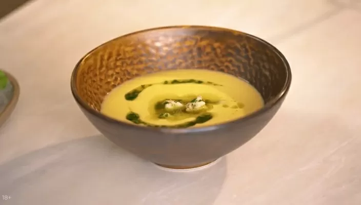 Тыквеннный крем-суп с креветками - рецепт от Константина Ивлева