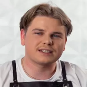 Владимир Лущик — , участник шоу «Молодые ножи» с Ивлевым Владимир Лущик — участник шоу «Молодые ножи» с Ивлевым