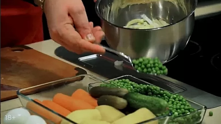 Оливье - рецепт от Константина Ивлева