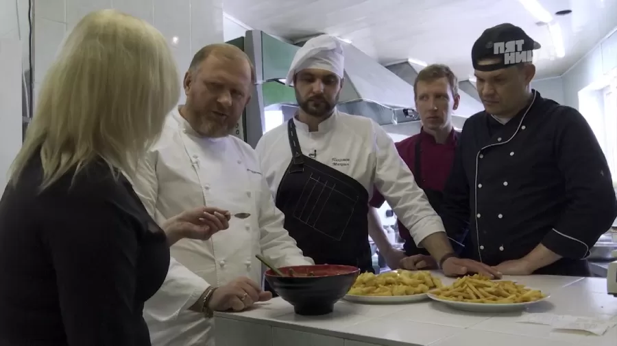 Справилось ли заведение China Mama с полной посадкой?