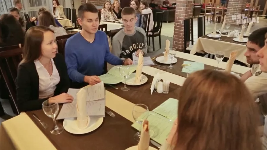 Справилось ли заведение Компот с полной посадкой?