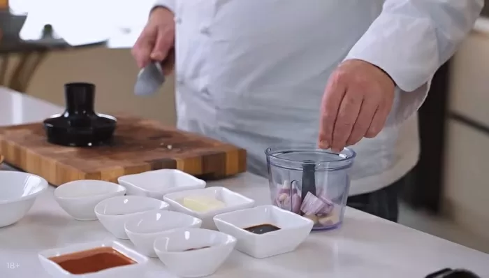 Говядина в соусе black pepper - рецепт от Константина Ивлева