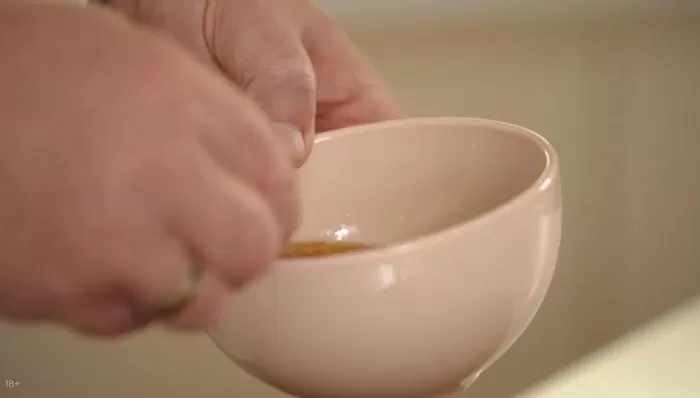 Морской гребешок с черной икрой - рецепт от Константина Ивлева