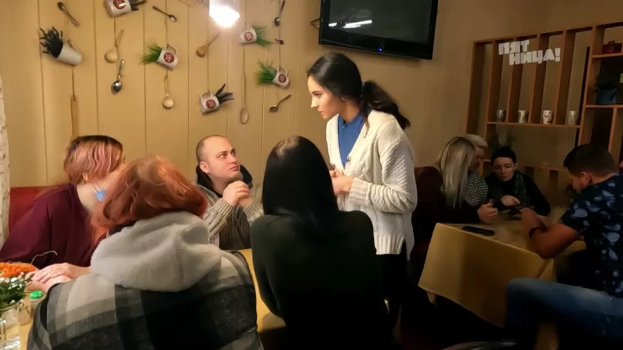 Справилось ли заведение Ложки-кружки с полной посадкой?