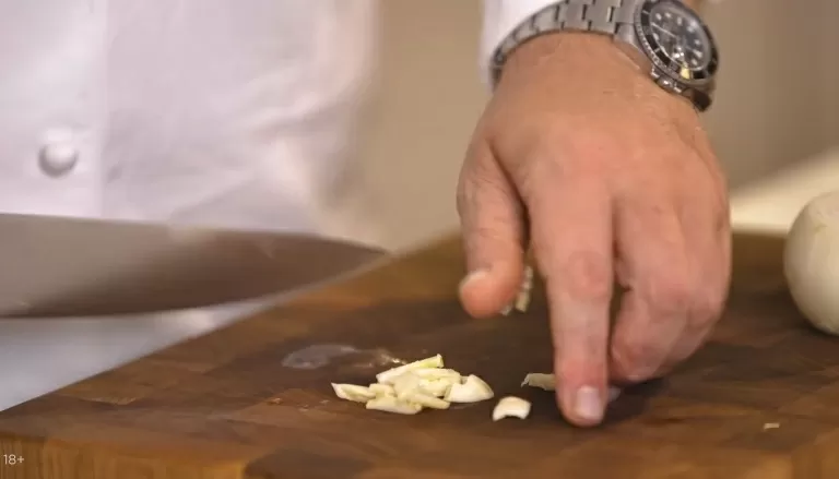 Тыквеннный крем-суп с креветками - рецепт от Константина Ивлева