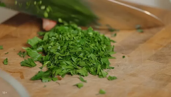 Шашлычки из креветок, печеного перца и деревенского хлеба - рецепт от Константина Ивлева