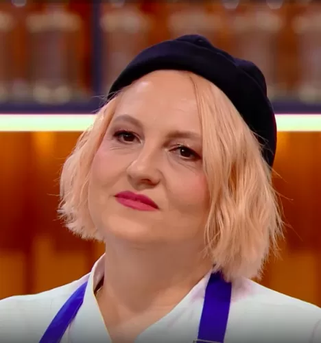 Наталья Гулик — Библиотекарь , участник шоу «Полная посадка» с Ивлевым Наталья Гулик — участник шоу «Полная посадка» с Ивлевым