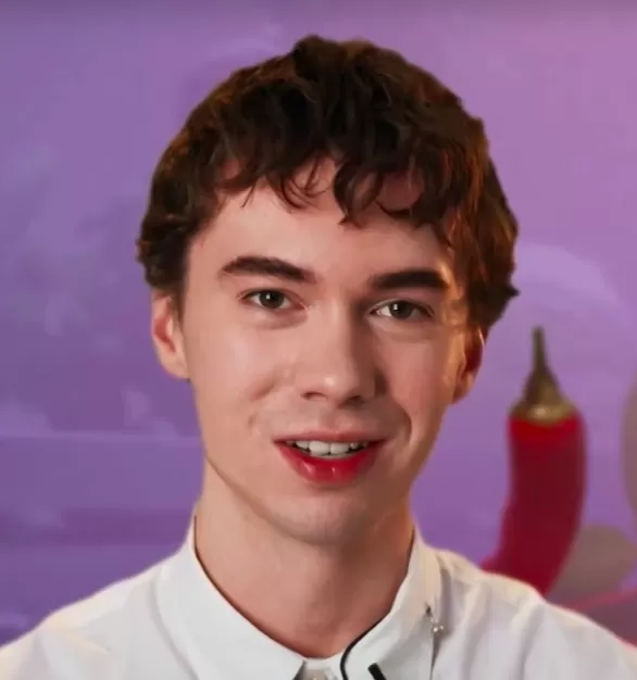 Денис Власенко