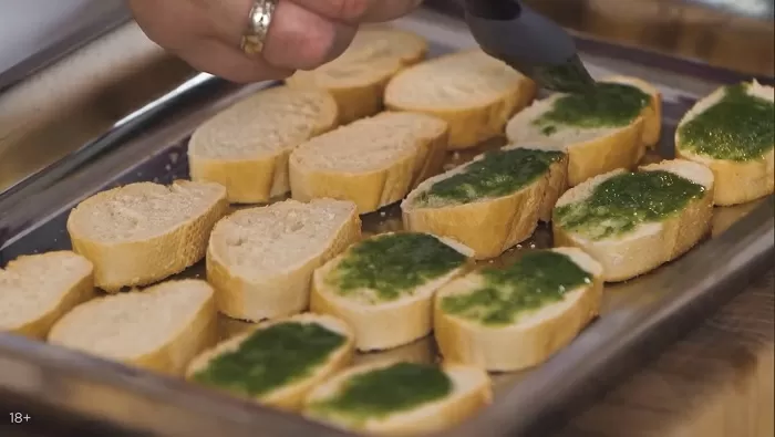 Креветки в сливочно-соевом соусе - рецепт от Константина Ивлева