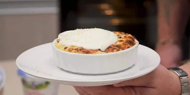 Творожная запеканка - рецепт от Константина Ивлева