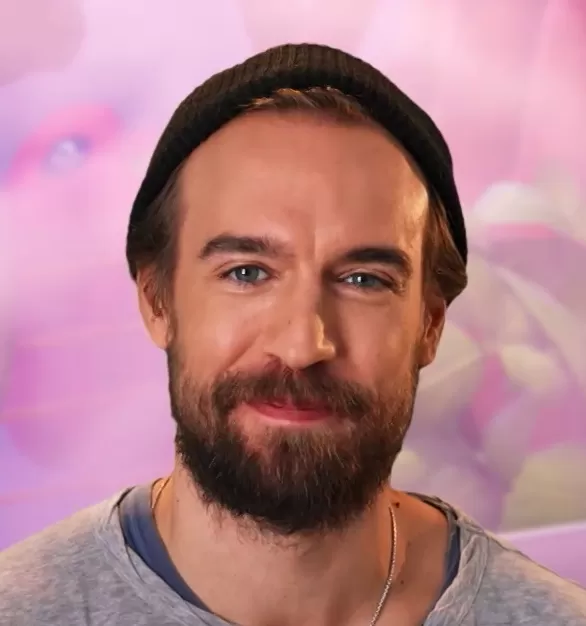 Пётр Романов