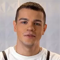 Егор Ткаченко — , участник шоу «Молодые ножи» с Ивлевым Егор Ткаченко — участник шоу «Молодые ножи» с Ивлевым