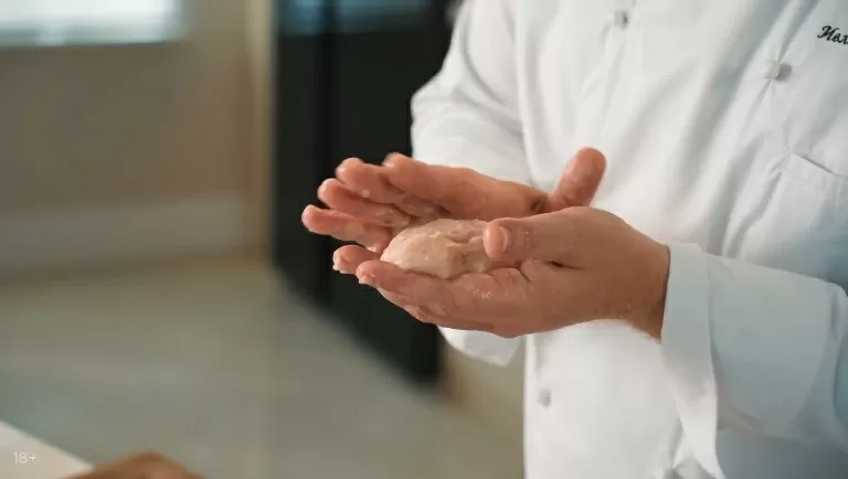 Куриные зразы с грибами и сыром - рецепт от Константина Ивлева