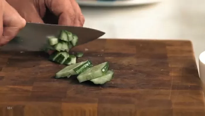 Тартар из креветок - рецепт от Константина Ивлева