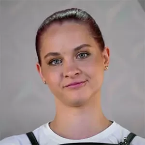 Анастасия Карначева — , участник шоу «Молодые ножи» с Ивлевым Анастасия Карначева — участник шоу «Молодые ножи» с Ивлевым