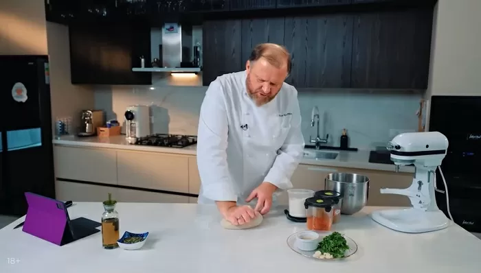 Бабагануш с хрустящими хлебцами - рецепт от Константина Ивлева