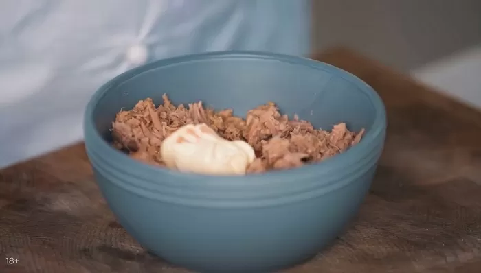 Сэндвич с тунцом - рецепт от Константина Ивлева