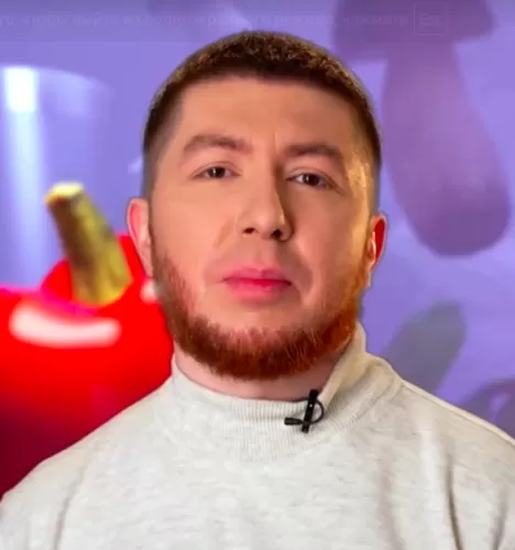 Роман Ёлкин — участник шоу  «Битва шефов» с Ивлевым